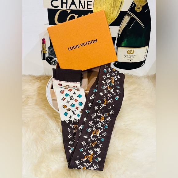 💎 LOUIS VUITTON Monogram Bandeau Size L 46” X 2.6” w/Box & Tag - Picture 6 of 9